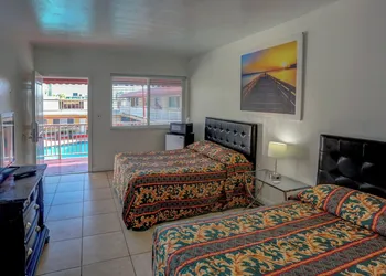 Beach and Town Motel hotel thumbnail 8