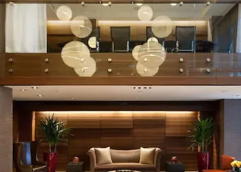 The Pearl New York hotel thumbnail 2