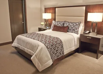 The Pearl New York hotel thumbnail 8