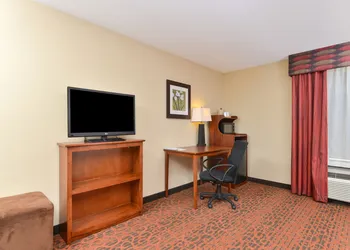Hampton Inn Muscatine hotel thumbnail 5