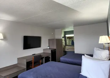Drakes Creek Inn hotel thumbnail 3