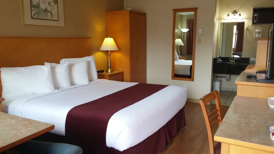 Canadas Best Value Inn & Suites Vernon hotel detail image 6