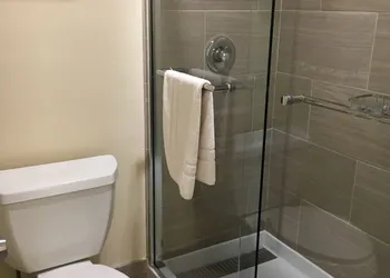 Colton Inn hotel thumbnail 6