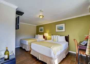 Traveler's Inn hotel thumbnail 4