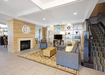 Country Inn & Suites by Radisson, Texarkana, TX hotel thumbnail 2