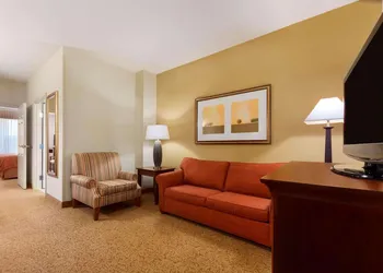 Country Inn & Suites by Radisson, Texarkana, TX hotel thumbnail 7