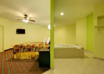 Guest Inn San Benito Harlingen hotel thumbnail 8