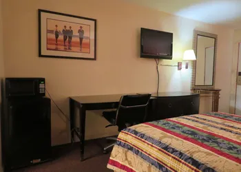 Travel Inn Motel hotel thumbnail 7