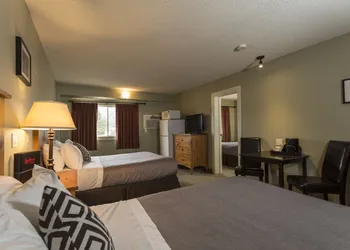 Red Tree Lodge hotel thumbnail 6