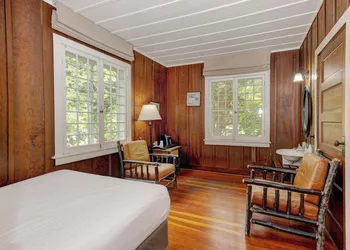 Lake Crescent Lodge hotel thumbnail 6