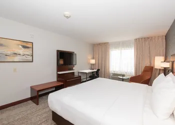 Quality Inn & Suites hotel thumbnail 7