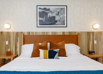 Quail Park Lodge hotel thumbnail 2