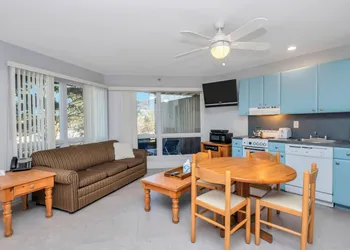 Ocean Colony Beach and Tennis Club hotel thumbnail 4