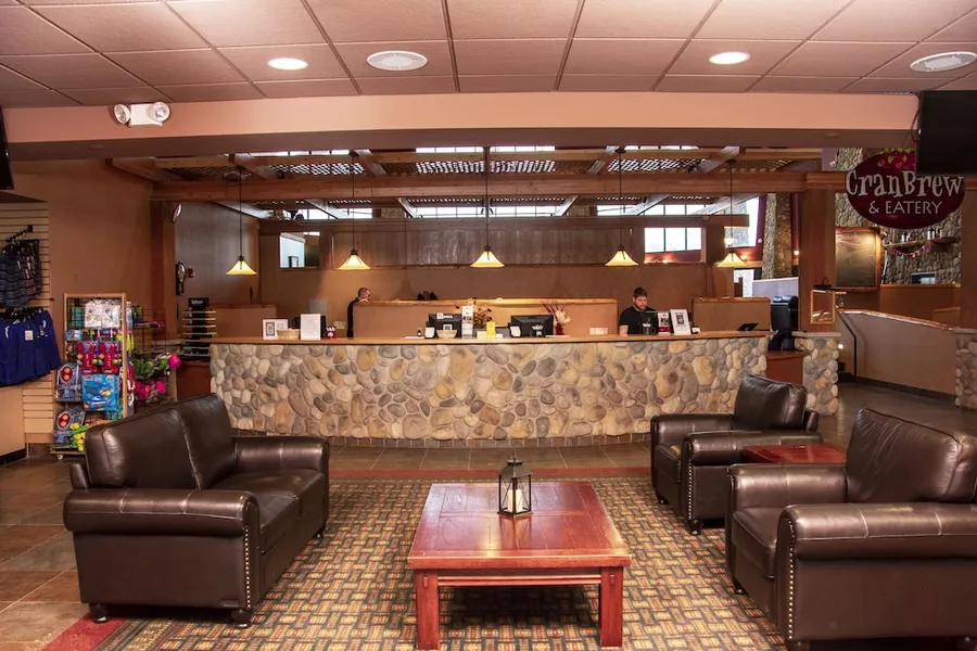 Three Bears Waterpark Resort Near Tomah, Ascend Collection Hotel hotel detail image 2