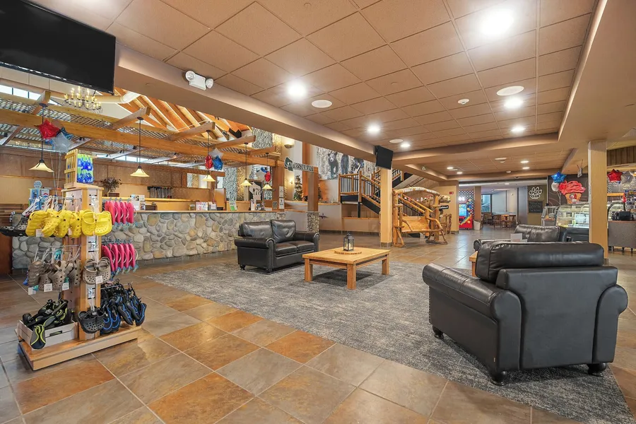 Three Bears Waterpark Resort Near Tomah, Ascend Collection Hotel hotel detail image 6