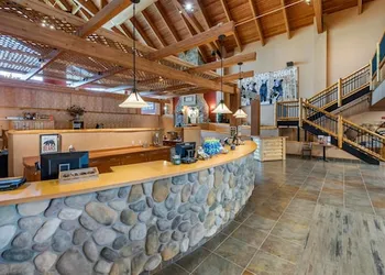 Three Bears Waterpark Resort Near Tomah, Ascend Collection Hotel hotel thumbnail 3