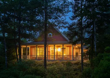 Hidden Pond hotel thumbnail 6