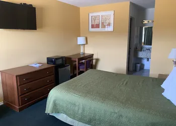 La Vista Inn hotel thumbnail 7