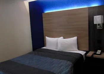 Somatel Nashville Airport Hotel hotel thumbnail 7