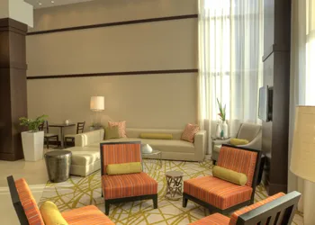 Comfort Suites Miami Airport North hotel thumbnail 8