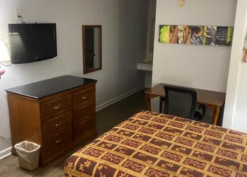 Savannah Lodge hotel thumbnail 3