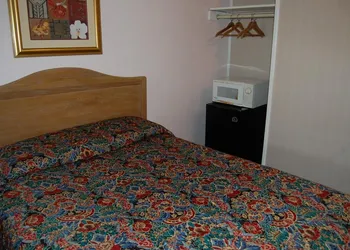 Sea Breeze Inn hotel thumbnail 7