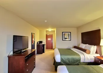 AmericInn by Wyndham Oshkosh hotel thumbnail 2