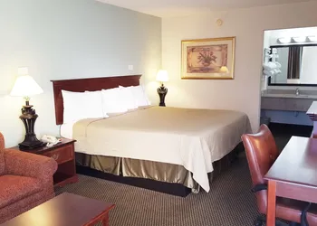 Rodeway Inn Union hotel thumbnail 4