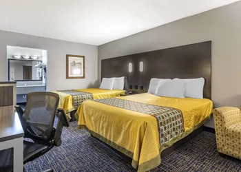 Rodeway Inn Union hotel thumbnail 8