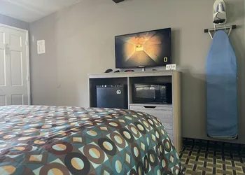 Travel Inn hotel thumbnail 2