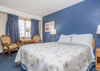 Knights Inn Litchfield hotel thumbnail 4