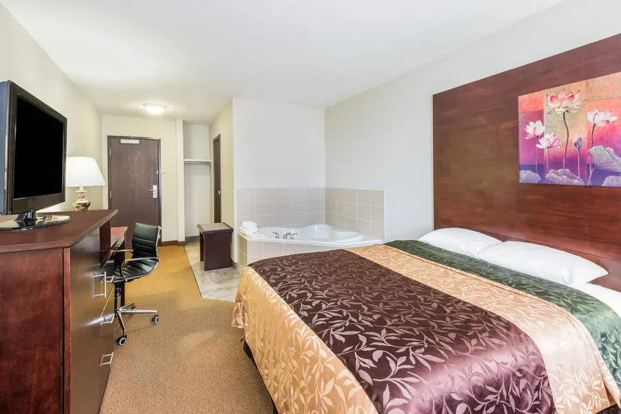 Super 8 by Wyndham Innisfail hotel detail image 6