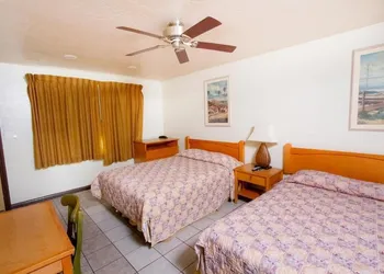 Mission Bell Motel hotel thumbnail 5