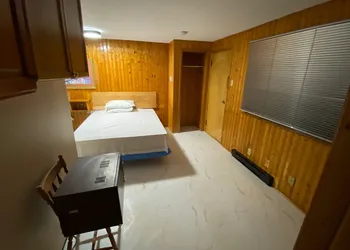 Hillcrest Motel hotel thumbnail 7
