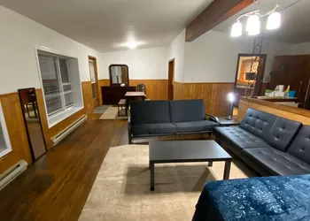 Hillcrest Motel hotel thumbnail 8