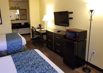 Shining Light Inn & Suites hotel thumbnail 5