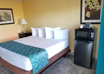Shining Light Inn & Suites hotel thumbnail 6