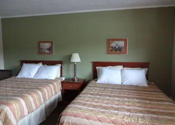 Gorham Motor Inn hotel thumbnail 6