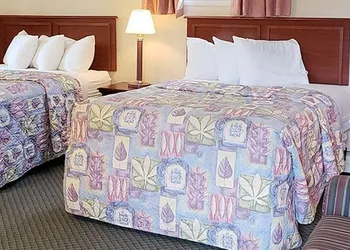 Gorham Motor Inn hotel thumbnail 8