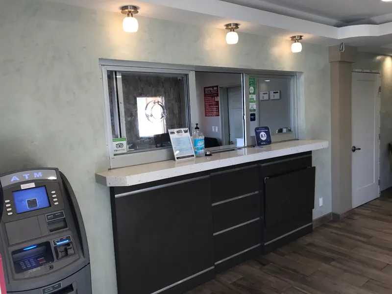 Crystal Inn Suites & Spas hotel detail image 2