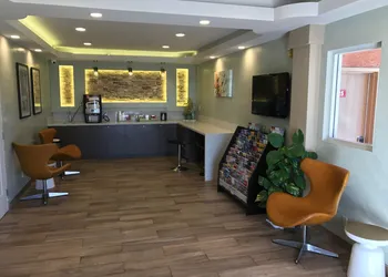 Crystal Inn Suites & Spas hotel thumbnail 3