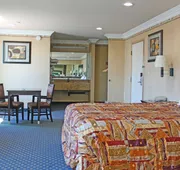 Crystal Inn Suites & Spas hotel detail image 7