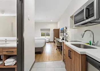 Hawthorn Extended Stay by Wyndham Port Arthur hotel thumbnail 5