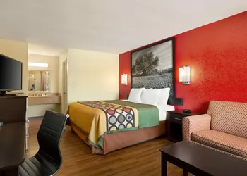 Super 8 by Wyndham Corsicana hotel thumbnail 7