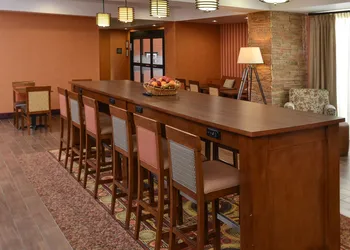 Hampton Inn Ottumwa hotel thumbnail 2