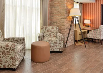 Hampton Inn Ottumwa hotel thumbnail 3