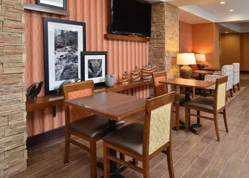 Hampton Inn Ottumwa hotel thumbnail 4
