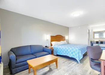 Adams Inn hotel thumbnail 3