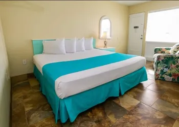 Aztec Motel hotel thumbnail 4