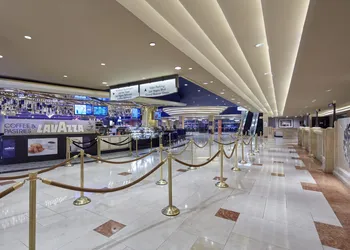 Horseshoe Las Vegas hotel thumbnail 2